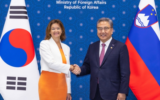 S. Korean, Slovenian FMs discuss cooperation in nuclear energy, science technology