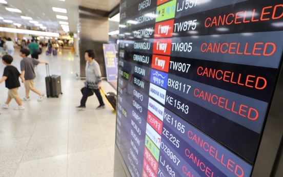 Typhoon grounds over 160 flights on Jeju Island