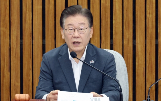 Opposition leader Lee summoned for prosecution questioning over land development project