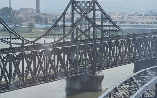 N. Korean workers return home from China by road for 1st time since pandemic