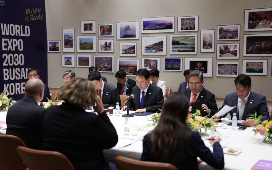 Yoon meets world leaders in New York for 3rd day to promote Expo bid