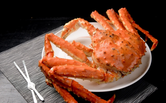 King crab price drop excites S. Korean seafood lovers