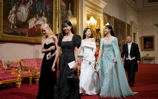 King Charles welcomes South Korea's president with state banquet, mingles with K-pop band Blackpink