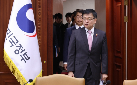 Yoon appoints 4 ministers, broadcasting watchdog chief