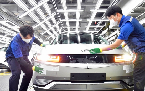 Korean auto exports hit record $17.5 billion in Q1