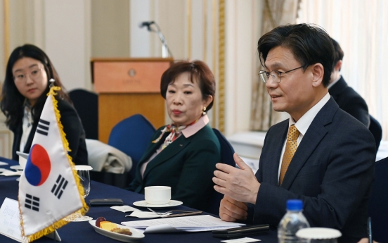 Senior trade officials from S. Korea, US discuss 3-way talks with Japan