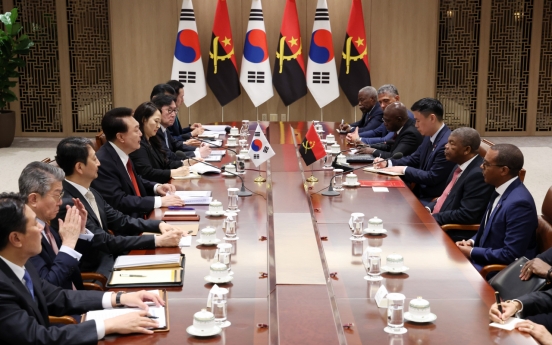 Leaders of S. Korea, Angola agree to boost economic, trade cooperation