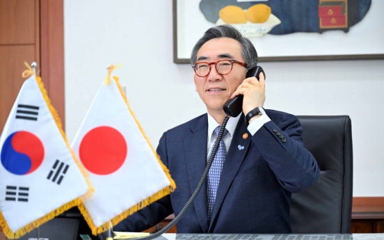 Top diplomats of S. Korea, Japan discuss upcoming trilateral summit with China in phone talks