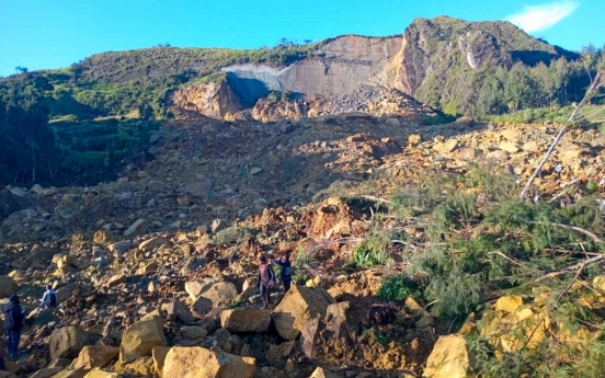 Rescue teams arrive at site of deadly landslide in Papua New Guinea