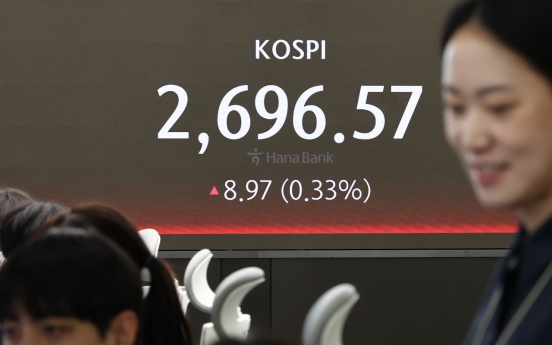 Seoul shares open higher on bargain hunting