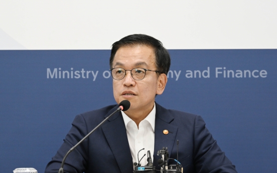 S. Korea’s finance chief in talks for China visit