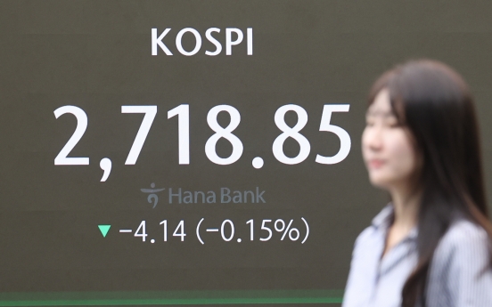 Seoul shares open lower on tech slump