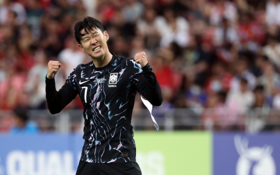 Tottenham's Son scores twice as South Korea rout Singapore 7-0