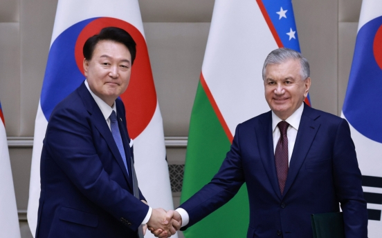 Yoon, Mirziyoyev agree on S. Korea's 1st export of bullet trains to Uzbekistan