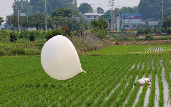 N. Korea launches some 350 trash-carrying balloons overnight: Seoul military