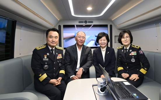 Hyundai Motor donates recovery vehicle for Jeju firefighters