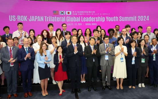 Trilateral youth summit opens in Busan