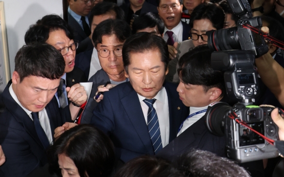 Rival parties wrangle over Yoon's impeachment petition at parliamentary hearing