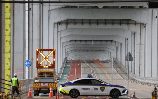 Jamsu Bridge closed due to rising river levels