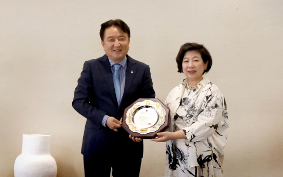 [Photo News] Hyundai Group chair named honorary governor