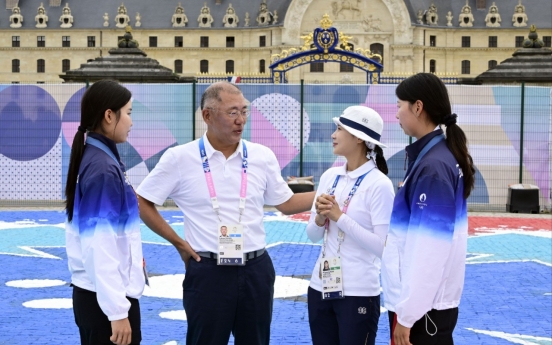 Jeon Hun-young leads S. Korean women’s archery as 'big sister'