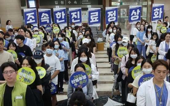 Health care workers approve strike over crippled medical system, pay raise