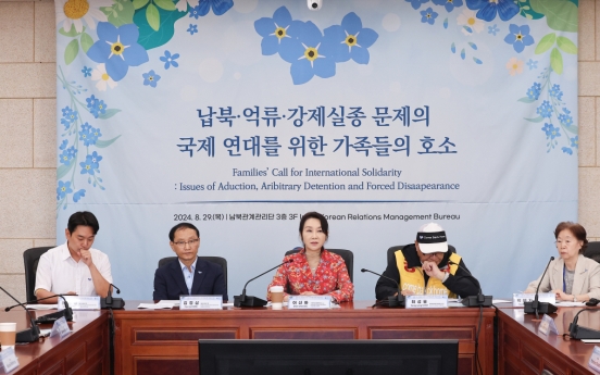 Families of S. Korean detainees in NK appeal to embassies for support