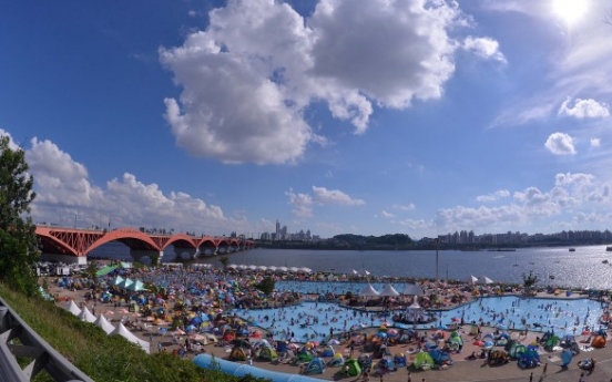 After criticism for mid-summer closures, Seoul extends public pool season for 2025