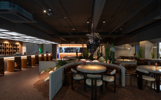 Designed with cacti, floating stone, dining bar Vuur gives creative kick to local ingredients