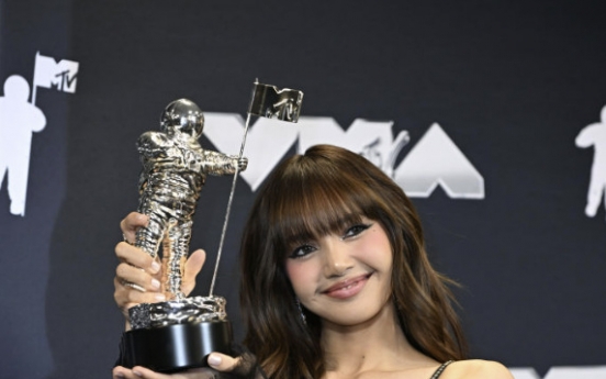 Blackpink's Lisa wins second Best K-pop award at MTV VMAs