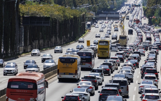 Seoul-bound traffic clogged on 4th day of Chuseok holiday