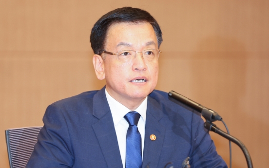 Finance minister says to swiftly take market stabilization measures if needed