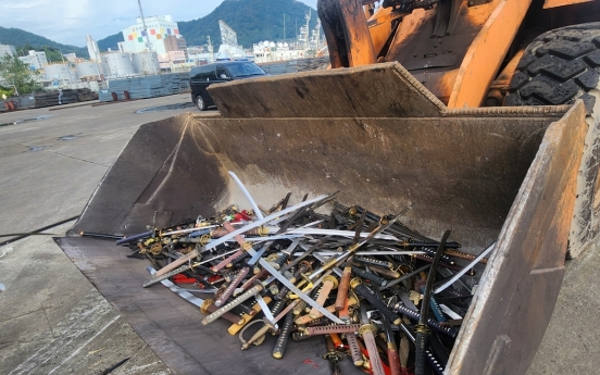 Busan police scrap 281 blades amid full-on sword inspection