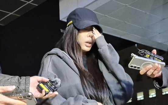 Jessi apologizes for assault case involving fan