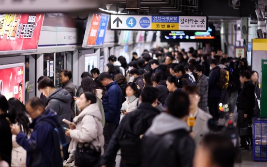 Traffic delays expected as railway workers stage slowdown