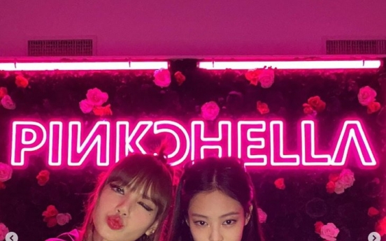 [Today’s K-pop] Blackpink’s Jennie, Lisa invited to Coachella as solo acts