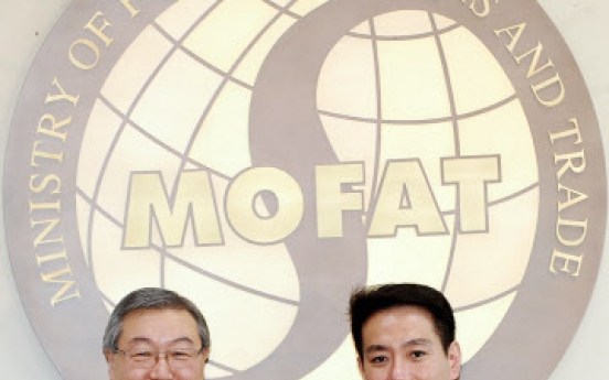 Japanese FM puts inter-Korean dialogue ahead of Tokyo-Pyongyang talks