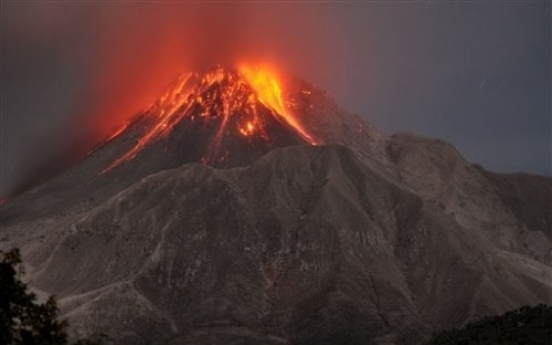 Scientists claim largest super-volcano could wipe 2/3rds of U.<b>S</b>.