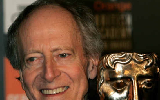 5-time Oscar-winning composer Barry dies