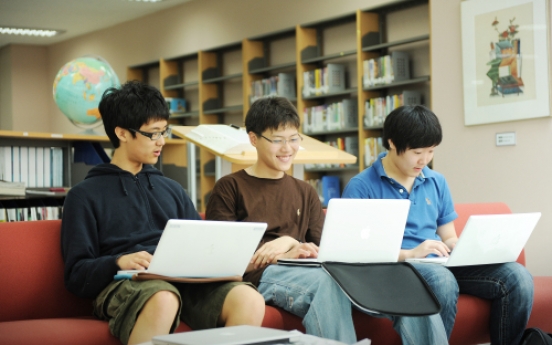 Korea International School goes digital with MacBooks