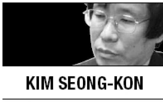 [Kim Seong-kon] Gangnam leftists vs. Gangbuk rightists