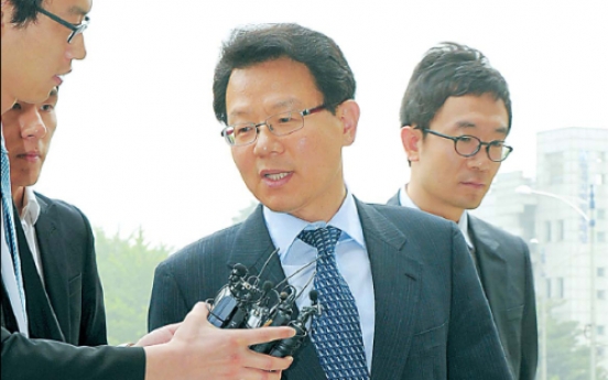 Financial intelligence chief grilled in graft probe