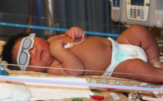 Whoa, baby! Texas mom delivers 16-pound newborn