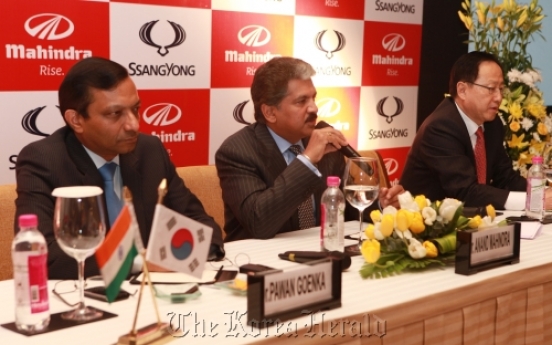 Mahindra considers XUV500 for Korea