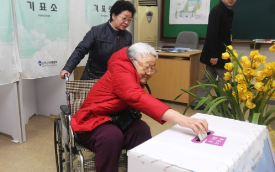 Voting begins in crucial parliamentary elections