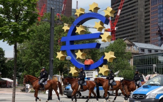 ECB holds key interest rate steady at 1.0%