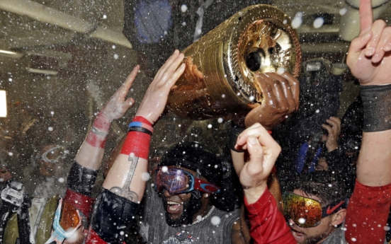 Red Sox win World Series title at Fenway Park