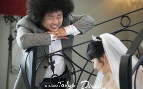 ‘Gag Concert’ comedian Song Young-gil marries a salary woman