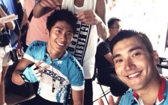 Super Junior’s Choi Si-won turns into cyclist in film