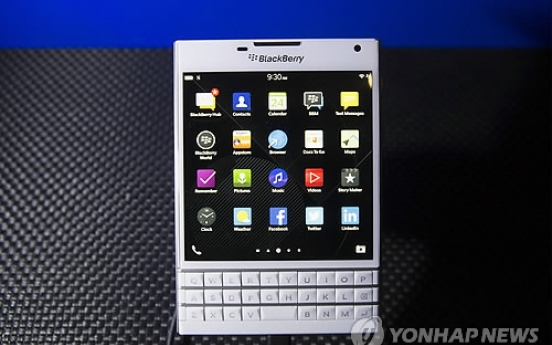 Samsung, BlackBerry deny report of takeover talks